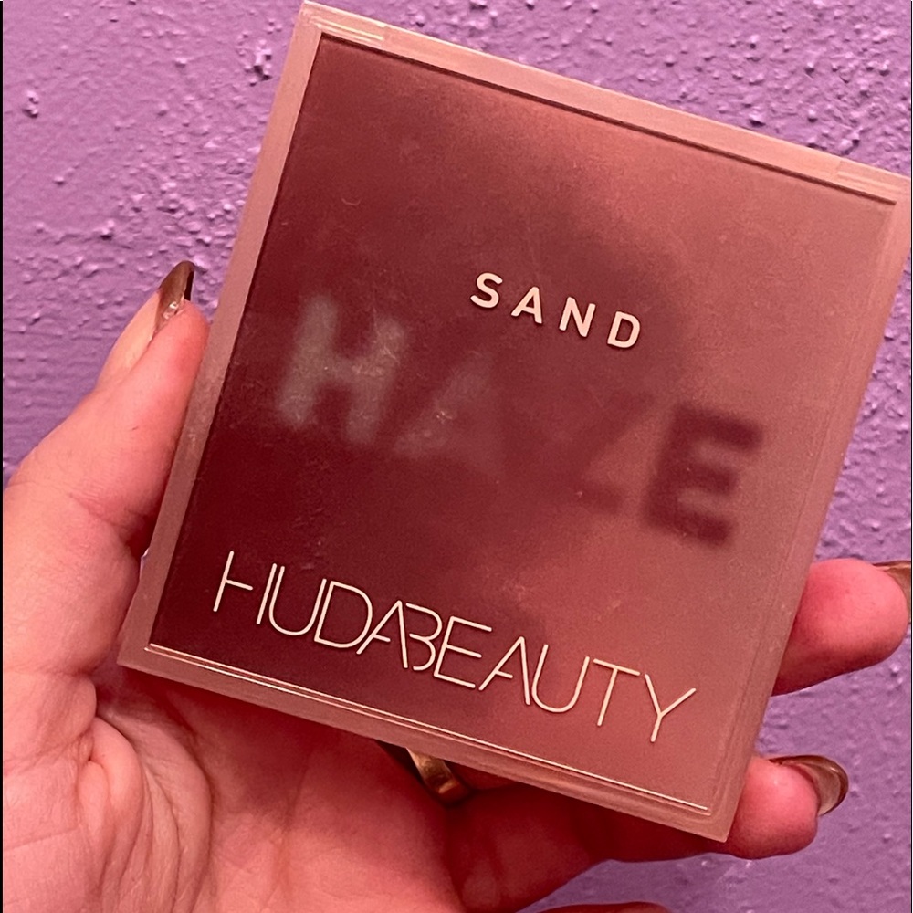 Huda Beauty Haze Obsessions Eyeshadow Palette